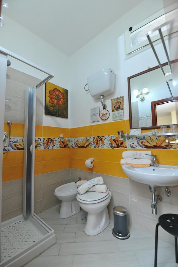 B&B Le Cycas Castellammare di Stabia Εξωτερικό φωτογραφία