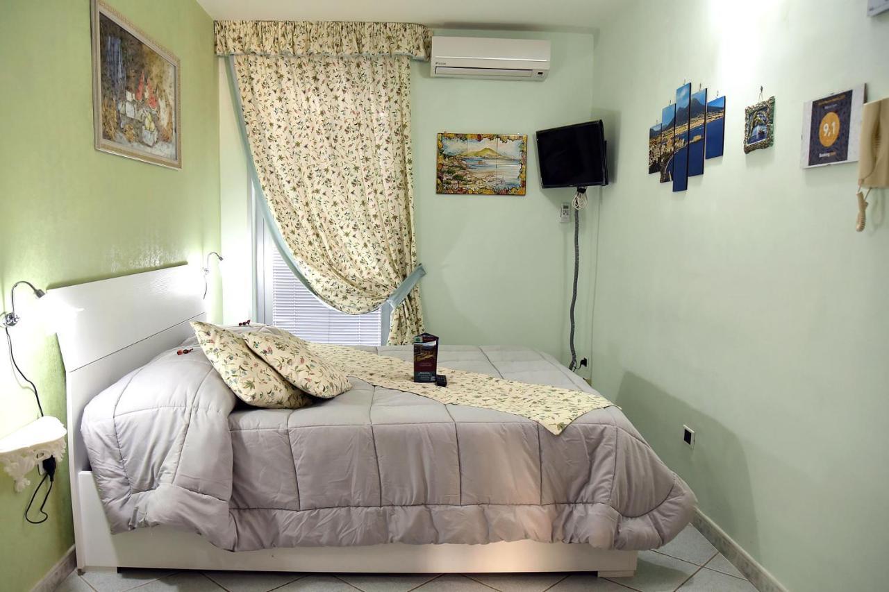 B&B Le Cycas Castellammare di Stabia Εξωτερικό φωτογραφία